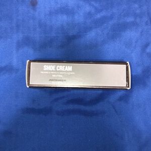 Shoe cream